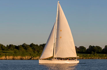 Newport Sunset Sailing on Sloop Eleanor